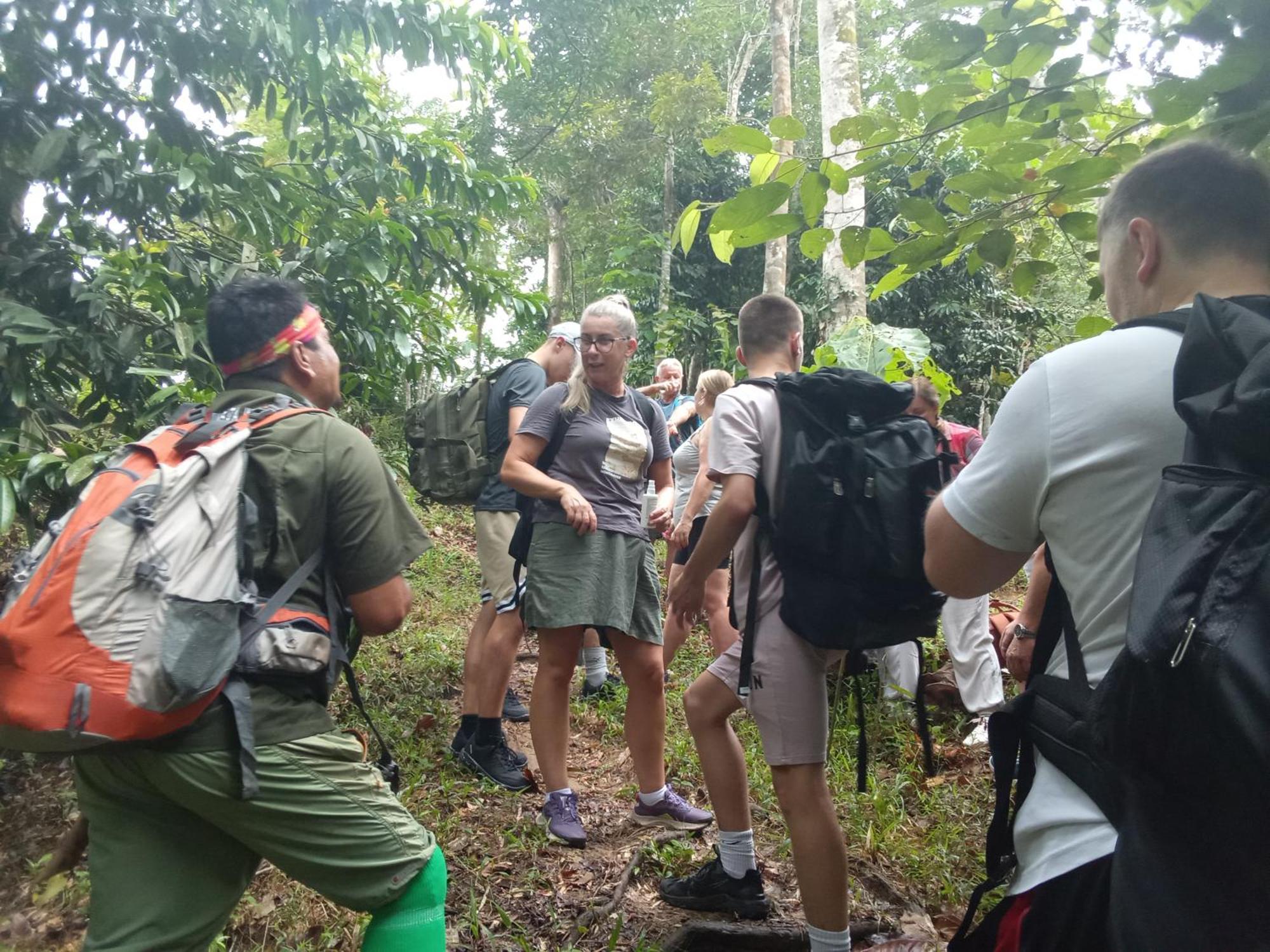 Jungle Treking & Jungle Tour If You Want To Stay Here,You Must Book Treking Only With Us Bukit Lawang Exterior foto