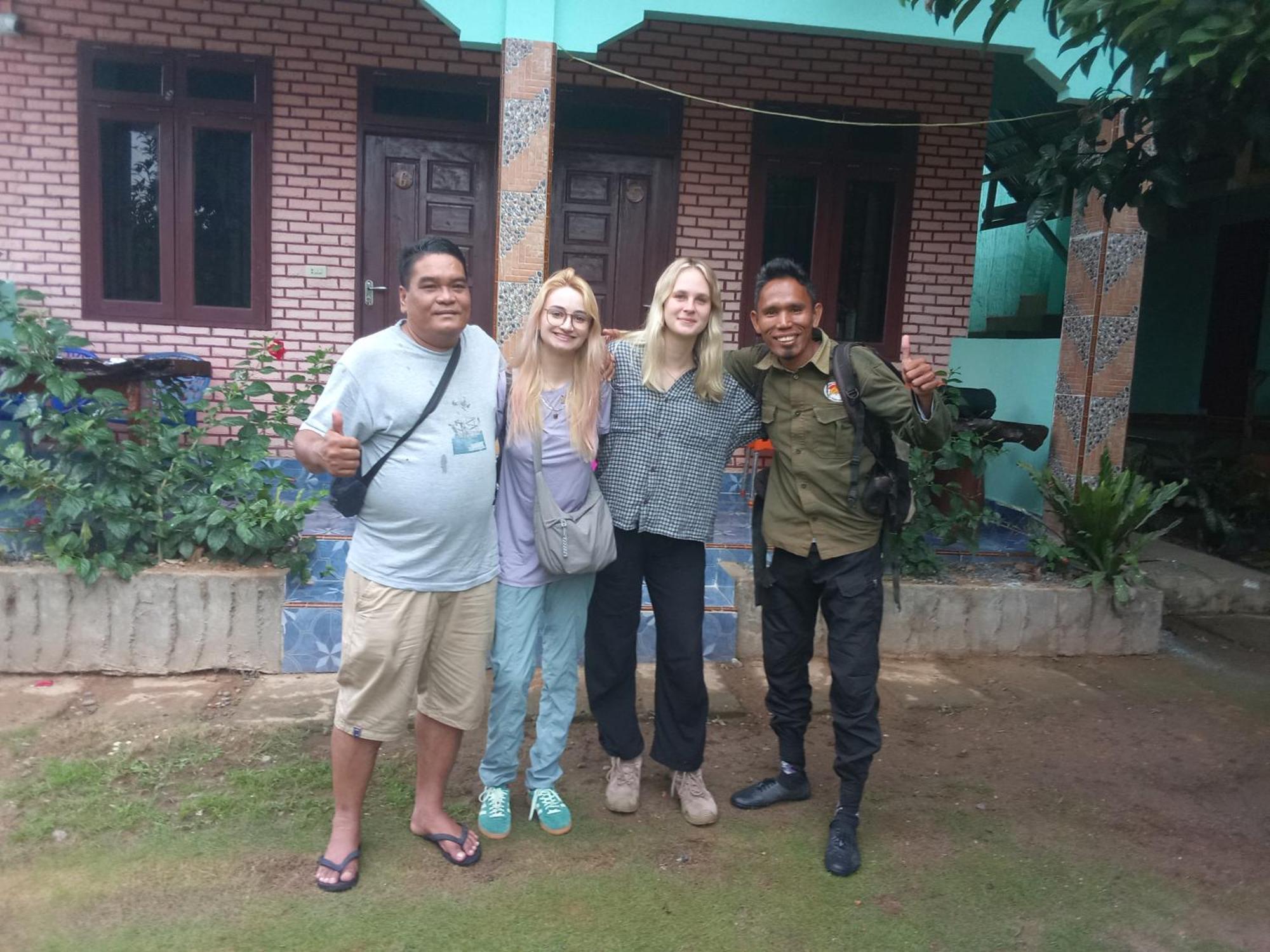 Jungle Treking & Jungle Tour If You Want To Stay Here,You Must Book Treking Only With Us Bukit Lawang Exterior foto