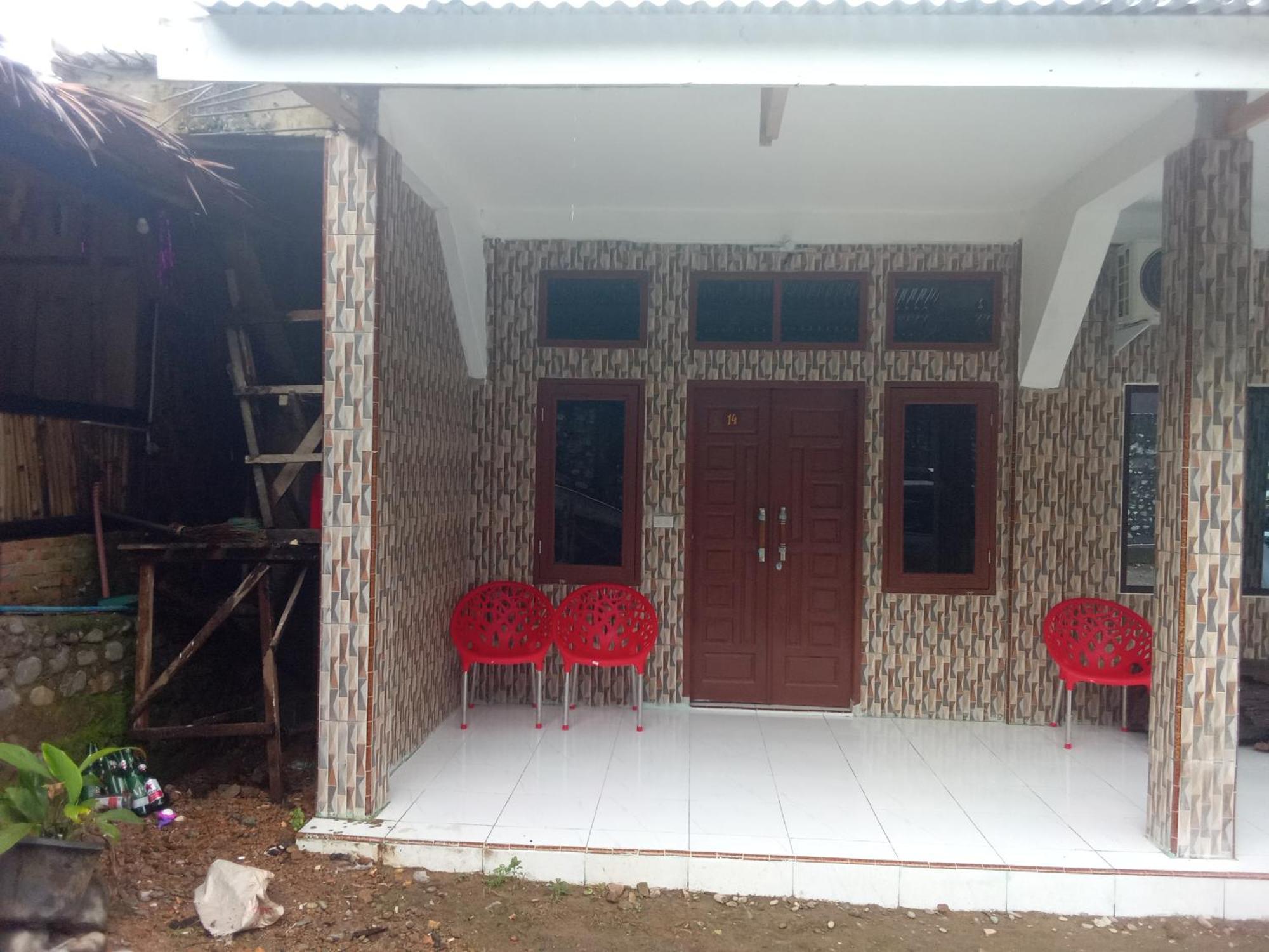 Jungle Treking & Jungle Tour If You Want To Stay Here,You Must Book Treking Only With Us Bukit Lawang Exterior foto
