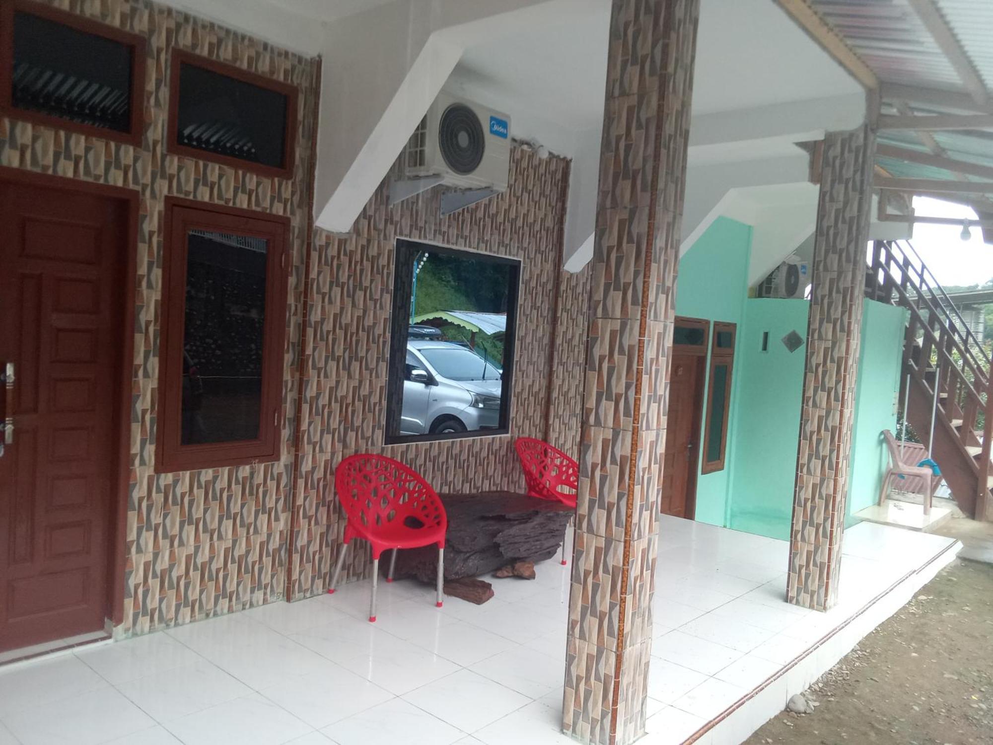 Jungle Treking & Jungle Tour If You Want To Stay Here,You Must Book Treking Only With Us Bukit Lawang Exterior foto
