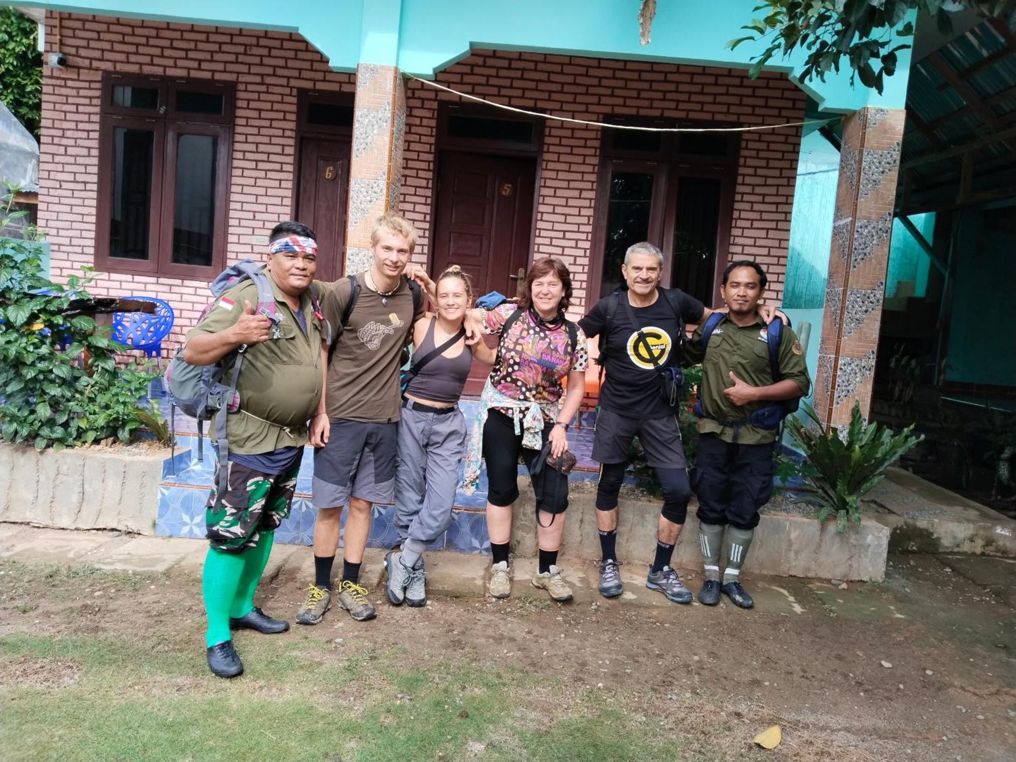 Jungle Treking & Jungle Tour If You Want To Stay Here,You Must Book Treking Only With Us Bukit Lawang Exterior foto